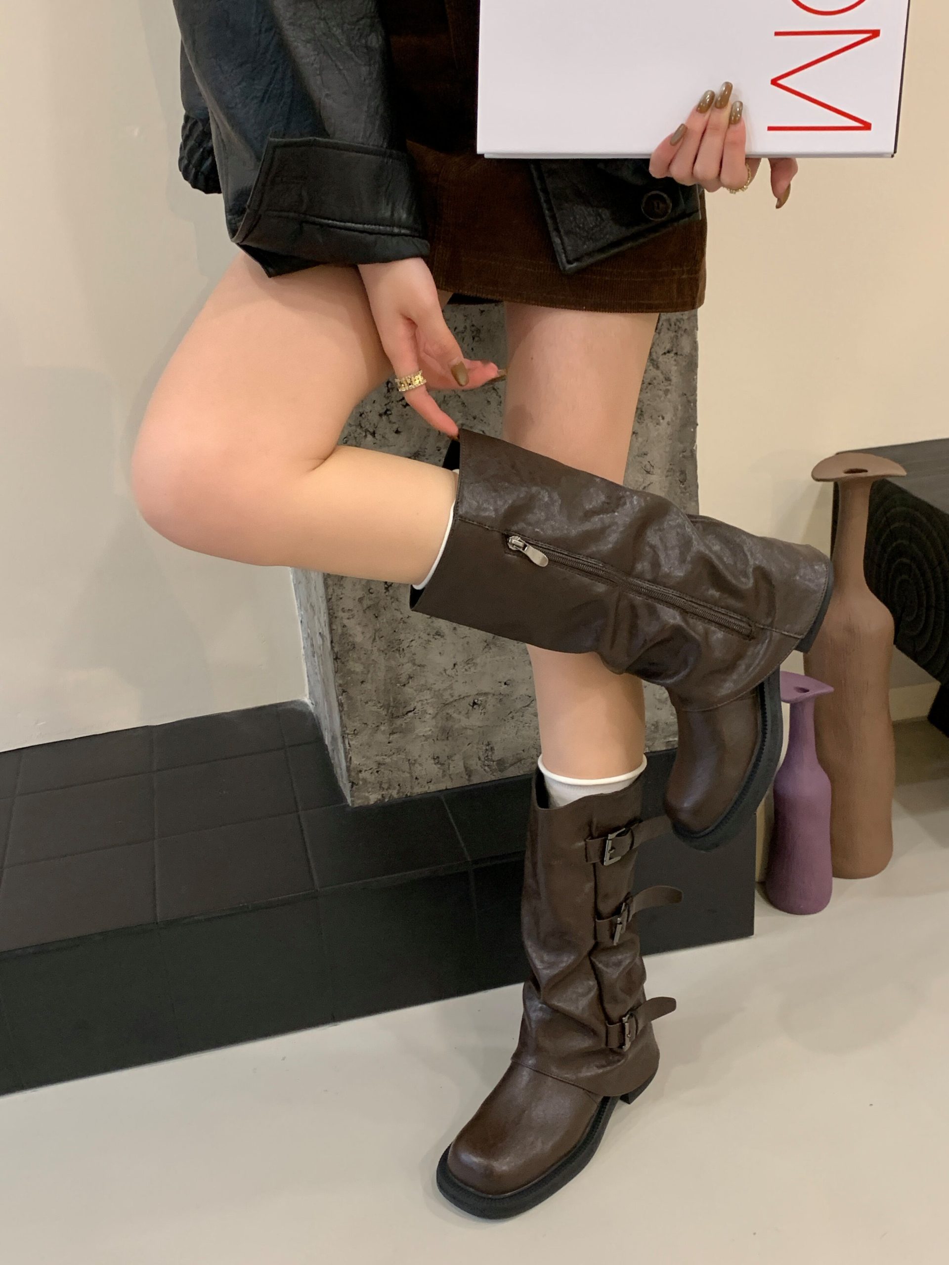 2025 New Round Toe Martin Boots 35-40 Sizes Women's Suede Mid Calf Fashion Boots - Image 4