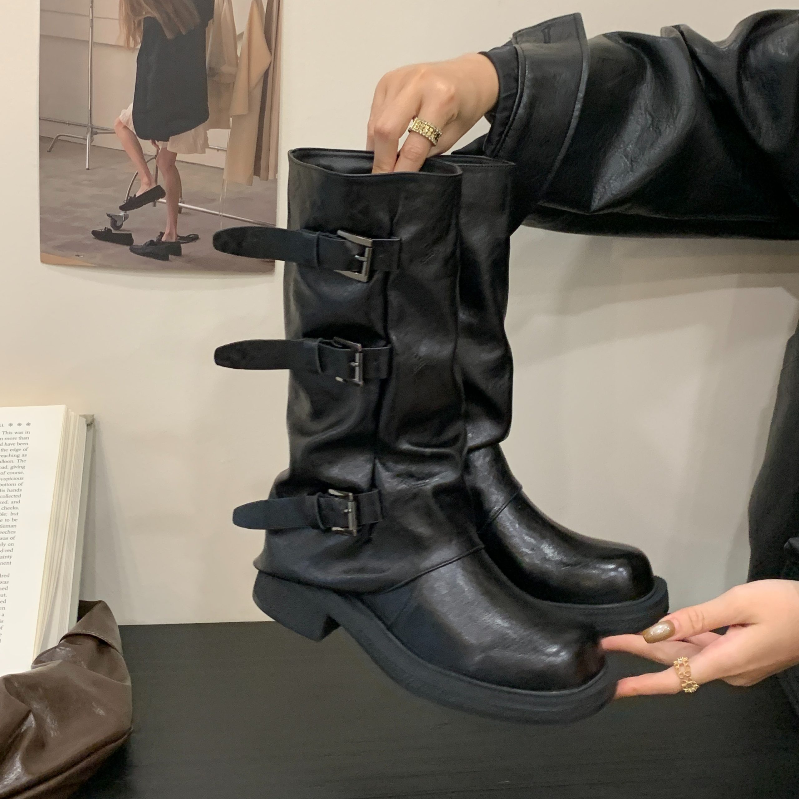 2025 New Round Toe Martin Boots 35-40 Sizes Women's Suede Mid Calf Fashion Boots - Image 5