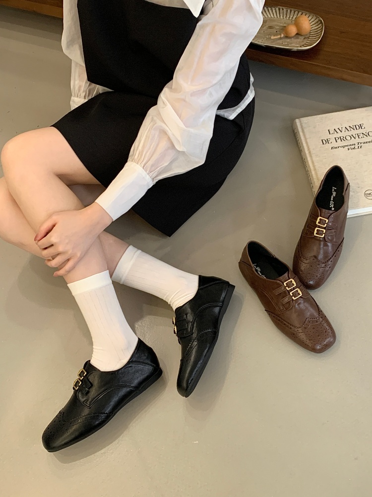 Fengda Women's 2026 Spring Carved Brogue Shoes Black Double Buckle Round Toe Flat British Style Leather Shoes