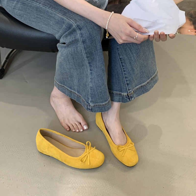 Women's Chunky Heel Ballet Flats with Hidden Height Increase - Retro Yellow Bowknot Slip-On Shoes - Image 4